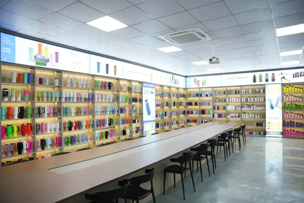 stainless-steel-water-bottles-manufacturer
